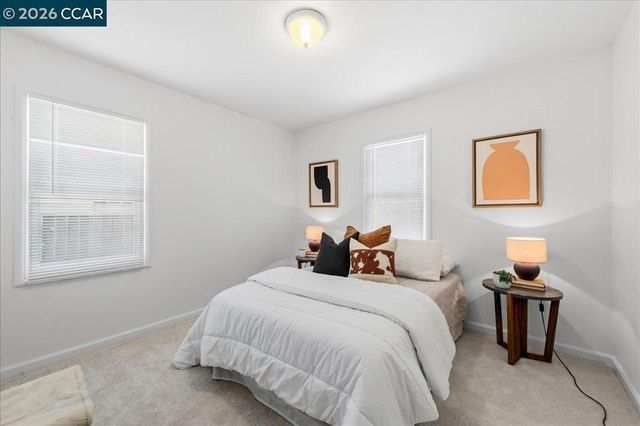 850 Harmony Dr, Hayward, CA 94541