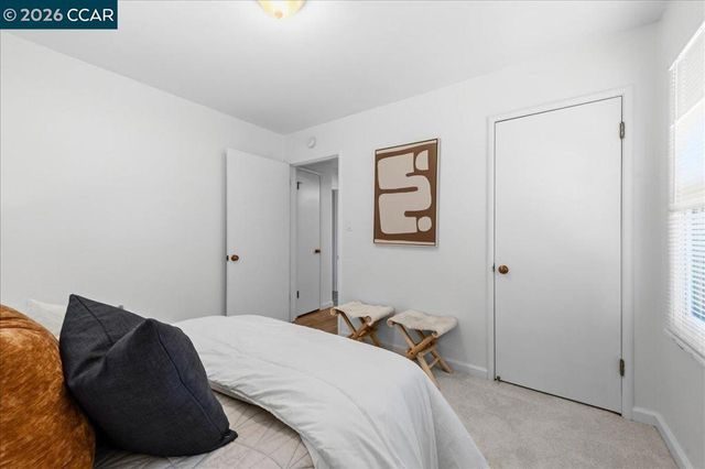850 Harmony Dr, Hayward, CA 94541