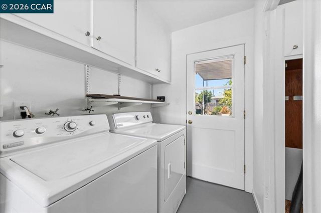 850 Harmony Dr, Hayward, CA 94541