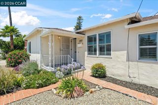850 Harmony Dr, Hayward, CA 94541
