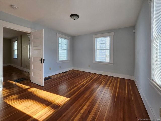 34 Woodland Street, New Haven, CT 06511