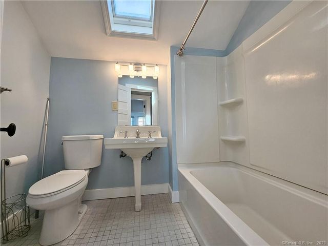 34 Woodland Street, New Haven, CT 06511