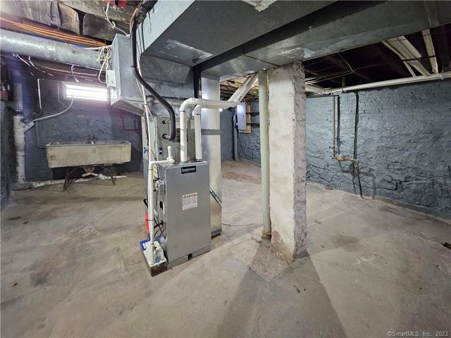 34 Woodland Street, New Haven, CT 06511