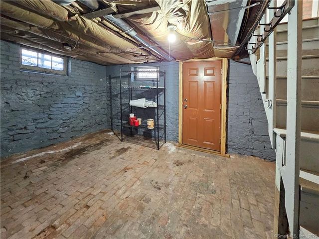 34 Woodland Street, New Haven, CT 06511