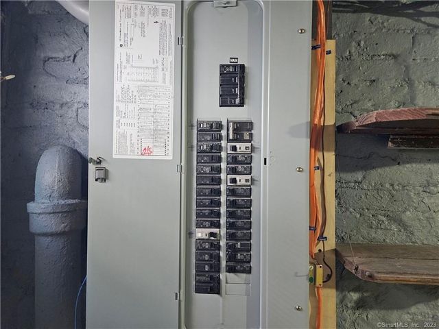 34 Woodland Street, New Haven, CT 06511