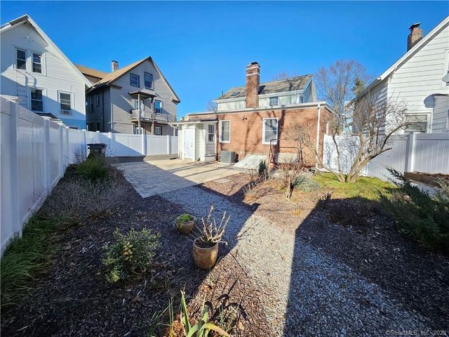 34 Woodland Street, New Haven, CT 06511