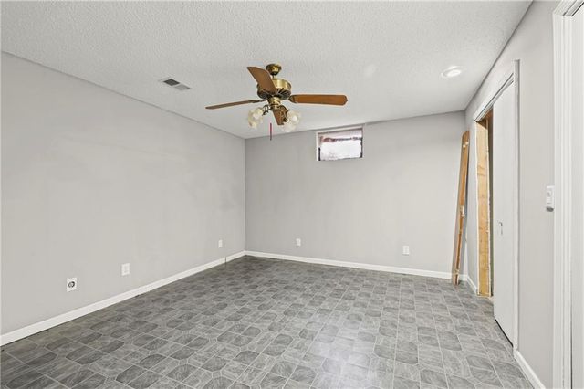 805 NE 2nd Street, Blue Springs, MO 64014