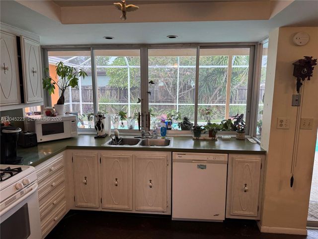 9160 SW 54th Place, Cooper City, FL 33328