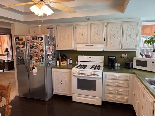 9160 SW 54th Place, Cooper City, FL 33328