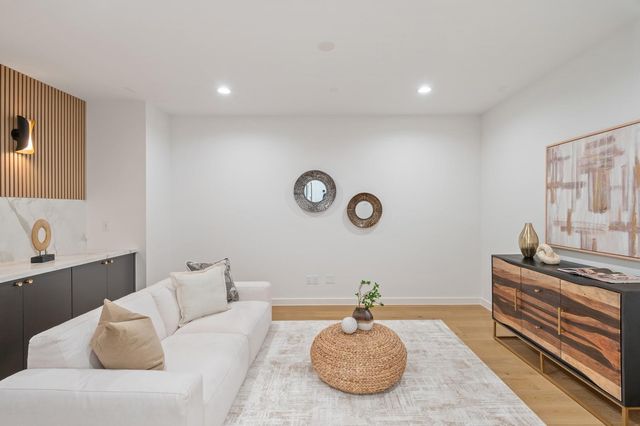 2225 Branard Street, Houston, TX 77098