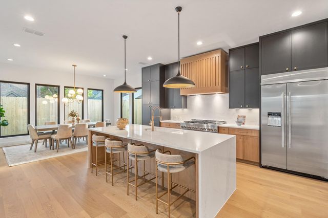 2225 Branard Street, Houston, TX 77098