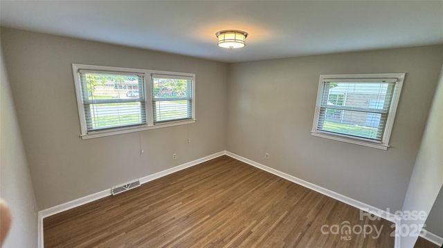 3813 Woodgreen Terrace, Charlotte, NC 28205