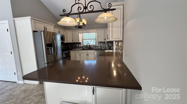 3813 Woodgreen Terrace, Charlotte, NC 28205