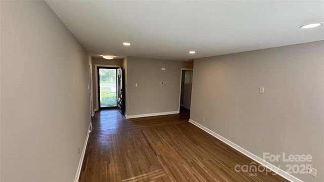 3813 Woodgreen Terrace, Charlotte, NC 28205