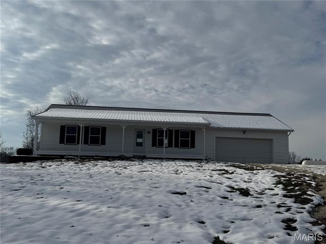 697 Linns Mill Road, Troy, MO 63379