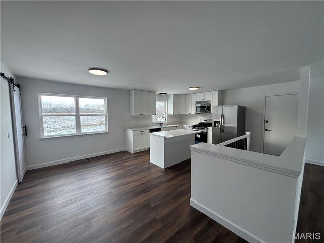 697 Linns Mill Road, Troy, MO 63379