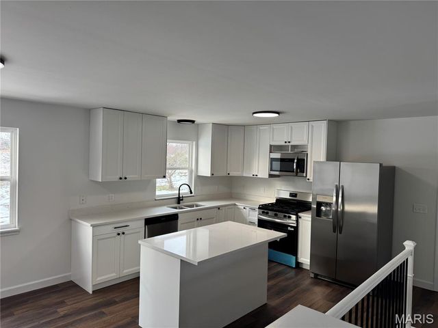 697 Linns Mill Road, Troy, MO 63379