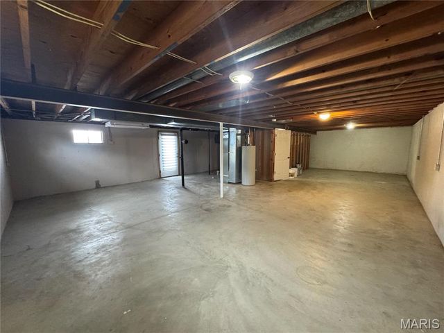 697 Linns Mill Road, Troy, MO 63379