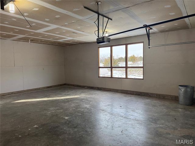 697 Linns Mill Road, Troy, MO 63379