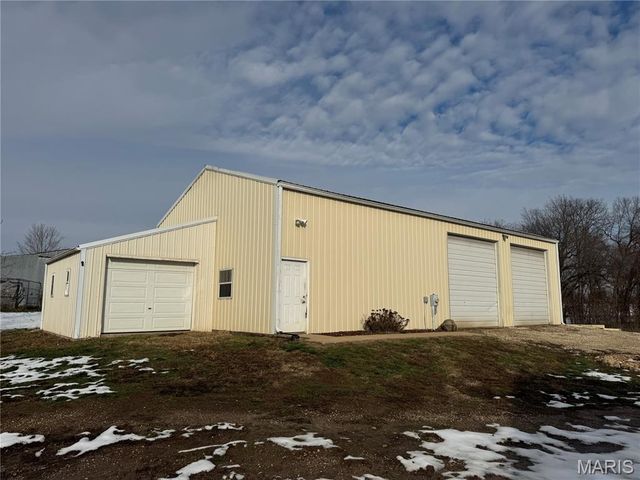 697 Linns Mill Road, Troy, MO 63379