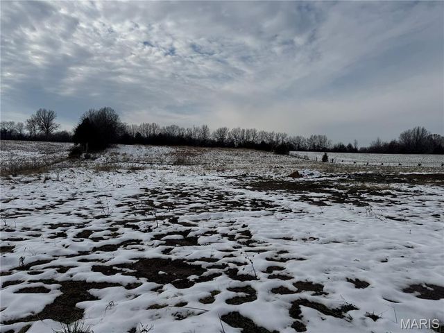 697 Linns Mill Road, Troy, MO 63379