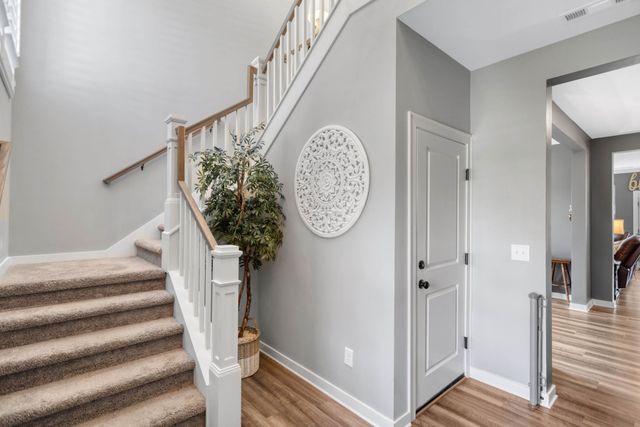 2136 Neill Ln, Cross Plains, TN 37049