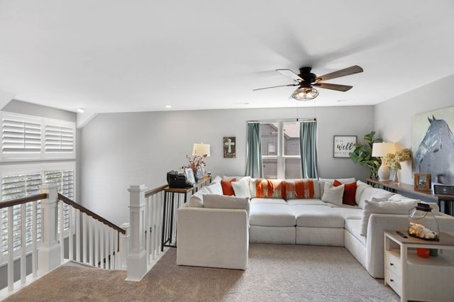 2136 Neill Ln, Cross Plains, TN 37049