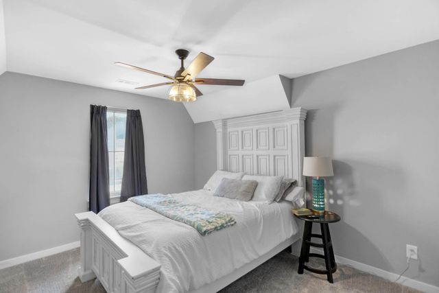 2136 Neill Ln, Cross Plains, TN 37049