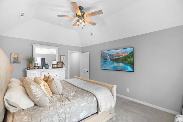 2136 Neill Ln, Cross Plains, TN 37049