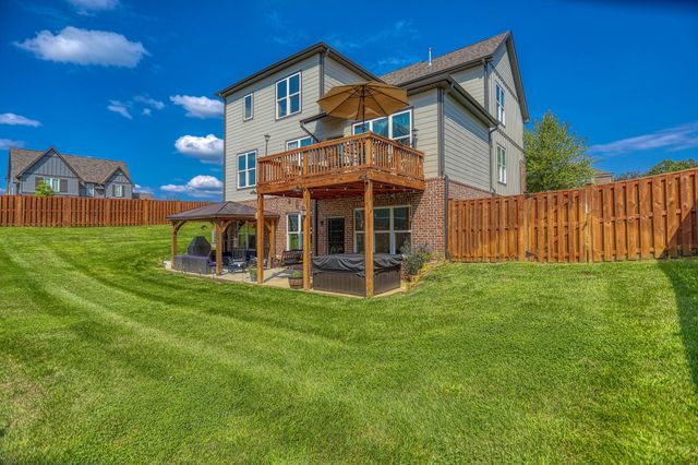 2136 Neill Ln, Cross Plains, TN 37049