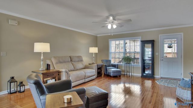 405 E Charlotte Avenue, Scottsboro, AL 35768