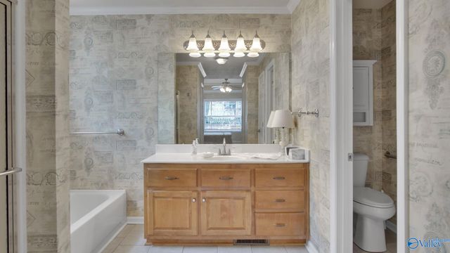 405 E Charlotte Avenue, Scottsboro, AL 35768