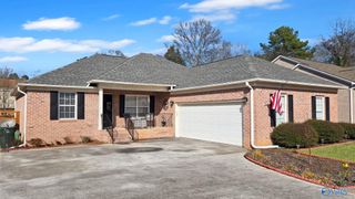 405 E Charlotte Avenue, Scottsboro, AL 35768