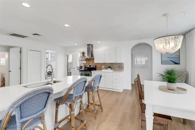 1097 Frank Whiteman BLVD, Naples, FL 34103