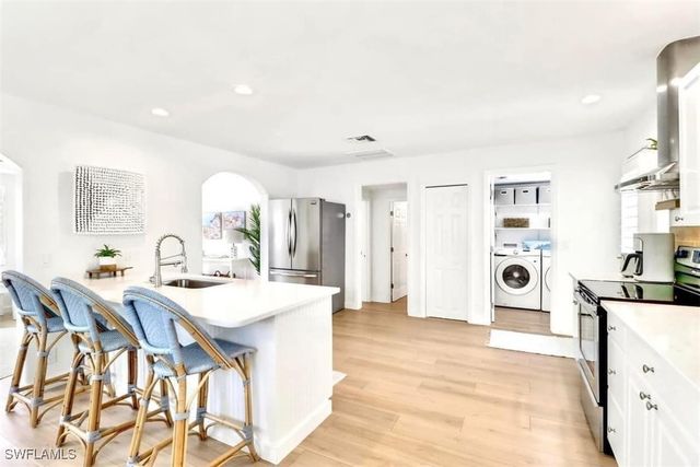 1097 Frank Whiteman BLVD, Naples, FL 34103