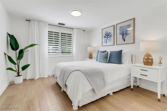 1097 Frank Whiteman BLVD, Naples, FL 34103