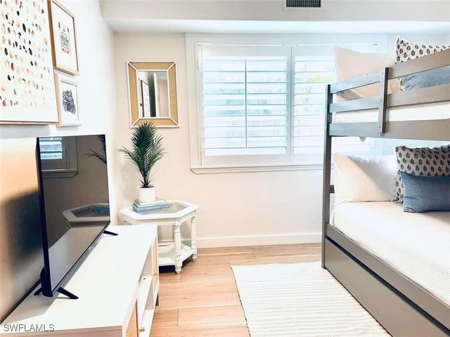 1097 Frank Whiteman BLVD, Naples, FL 34103