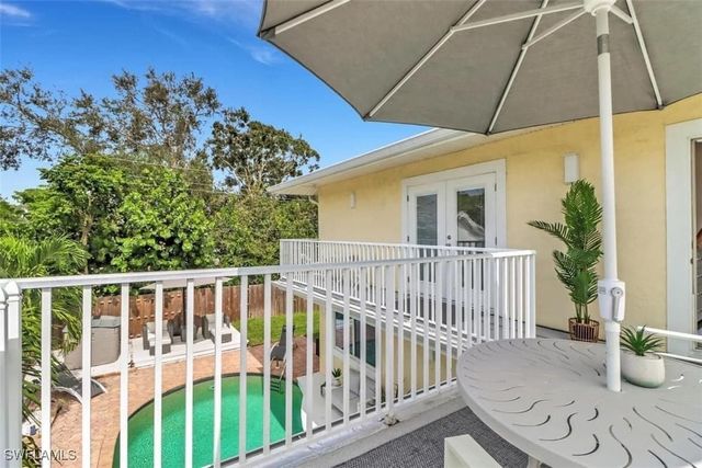 1097 Frank Whiteman BLVD, Naples, FL 34103