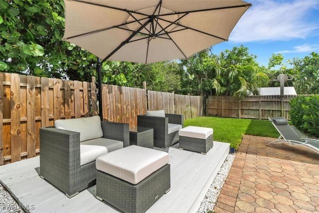 1097 Frank Whiteman BLVD, Naples, FL 34103