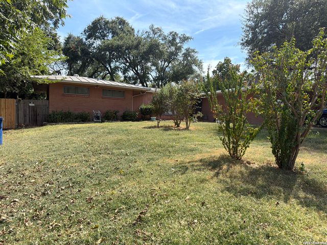 114 Maplewood, San Antonio, TX 78216