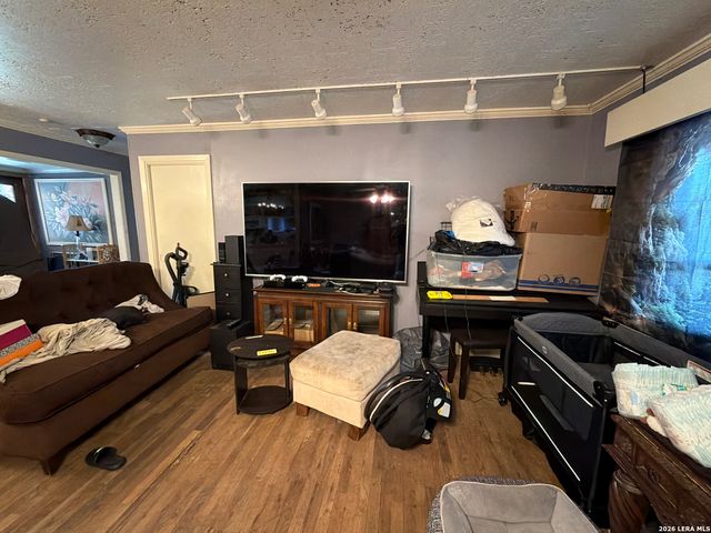 114 Maplewood, San Antonio, TX 78216