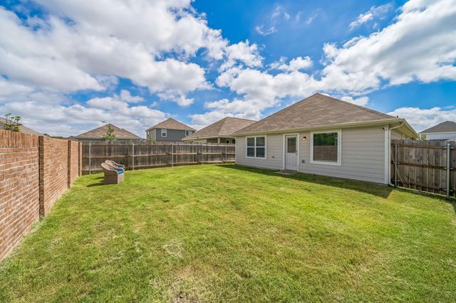 433 Woodhouse Way, Everman, TX 76140