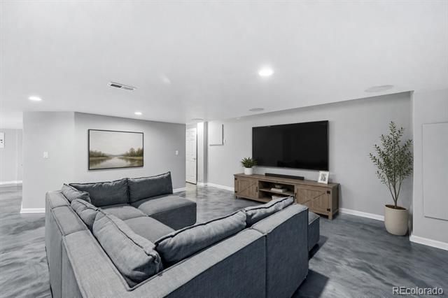 10696 Nucla Street, Commerce City, CO 80022