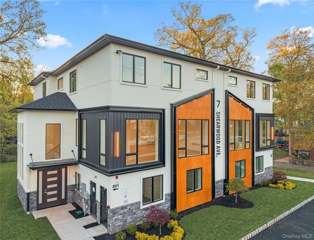7 Sherwood Avenue 201, Spring Valley, NY 10977
