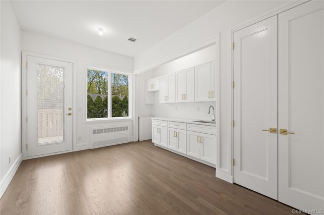 7 Sherwood Avenue 201, Spring Valley, NY 10977