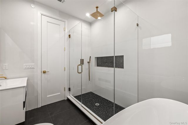 7 Sherwood Avenue 201, Spring Valley, NY 10977