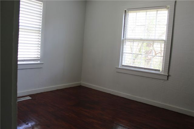 513 N Oak Street, Harrison, AR 72601