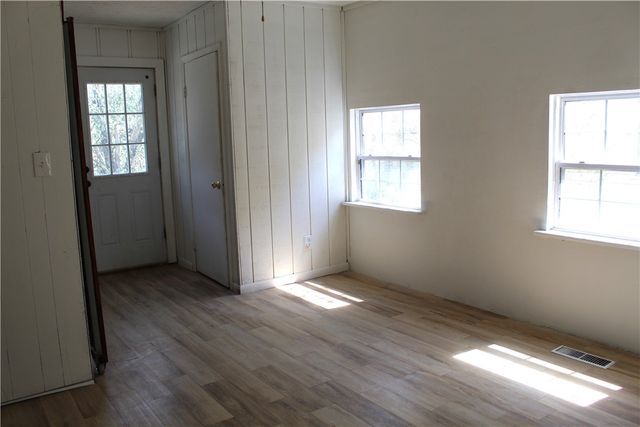 513 N Oak Street, Harrison, AR 72601