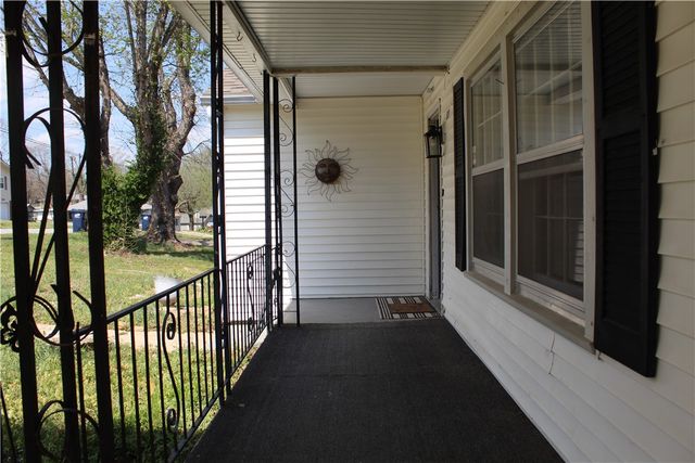 513 N Oak Street, Harrison, AR 72601