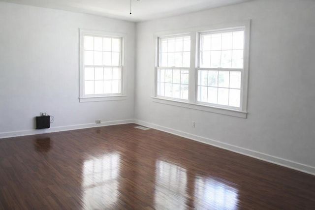 513 N Oak Street, Harrison, AR 72601